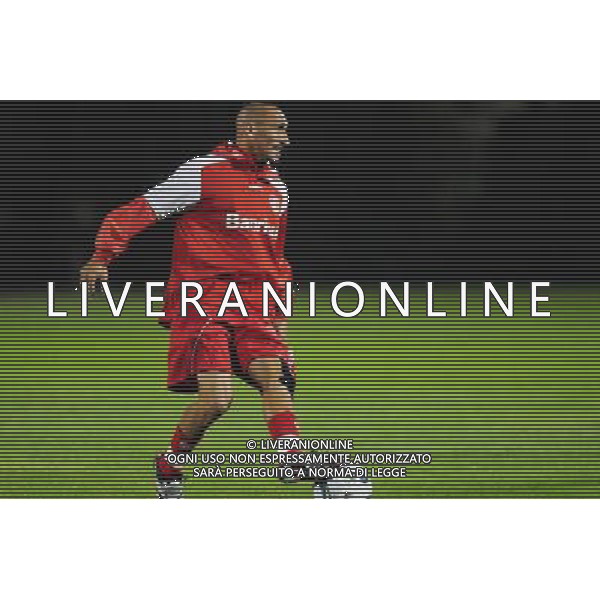 20101212: ABU DHABI, UNITED ARAB EMIRATES - Internacional Porto Alegre training for the FIFA Club World Cup 2010. In picture: player Guinazu. PHOTO: CITYFILES/NEWSPIX.PL ZJEDNOCZONE EMIRATY ARABSKIE KLUBOWE MISTRZOSTWA SWIATA PILKA NOZNA PORTUGAL,BRAZIL,SPAIN,GERMANY,FRANCE,UK OUT !!! --- Newspix.pl /Agenzia Aldo Liverani Sas - ITALY ONLY - I giocatori dell\' International Porto Alegre ad ABU DHABI, negli Emirati Arabi Uniti per partecipare al FIFA World Cup 2010, Mondiale per Club, Coppa Intercontinentale 13/12/2010 *** Local Caption *** www.newspix.pl mail us: info@newspix.pl call us: 0048 022 23 22 222 --- Polish Picture Agency by Ringier Axel Springer Poland