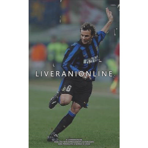 Milano 03/03/2004 COPPA UEFA 2003/04 -terzo turno- Inter-Sochaux 0:0 nella foto zanetti cristiano ph marco luzzani/ag aldo liverani s.a.s.
