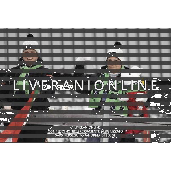 (101213) -- ST. MORITZ, Dec. 13, 2010 () -- Two tourists have hot drinks at St. Moritz, Switzerland, Dec. 11, 2010. St. Moritz, a resort town in Switzerland, is considered the oldest and one of the most famous winter resorts in the world due to its favorable location residents enjoy over 322 days of sunshine a year. It has been the host city for the 1928 and 1948 Winter Olympics and is one of three cities that have hosted the Winter Olympic Games twice. (/Yu Yang) (zyw) AG. ALDO LIVERANI SAS ITALY ONLY