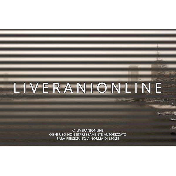 (101212) -- CAIRO, Dec. 12, 2010 () -- General view shows the dust storm in Cairo, capital of Egypt, Dec. 12, 2010. (/Nasser Nouri) (zw) AG. ALDO LIVERANI SAS ITALY ONLY