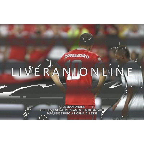 ABU DHABI, EMIRATI ARABI UNITI 14/12/2010 - MAZEMBE vs Internacional Porto Alegre: FIFA Club World Cup, MONDIALE PER CLUB , COPPA INTERCONTINENTALE In picture: Andres D\'Alessandro (Internacional) dejected. ©CITYFILES/NEWSPIX.PL/AGENZIA ALDO LIVERANI SAS - ONLY ITALY PORTUGAL,BRAZIL,SPAIN,GERMANY,FRANCE,UK OUT !!! *** Local Caption *** www.newspix.pl mail us: info@newspix.pl call us: 0048 022 23 22 222 --- Polish Picture Agency by Ringier Axel Springer Poland