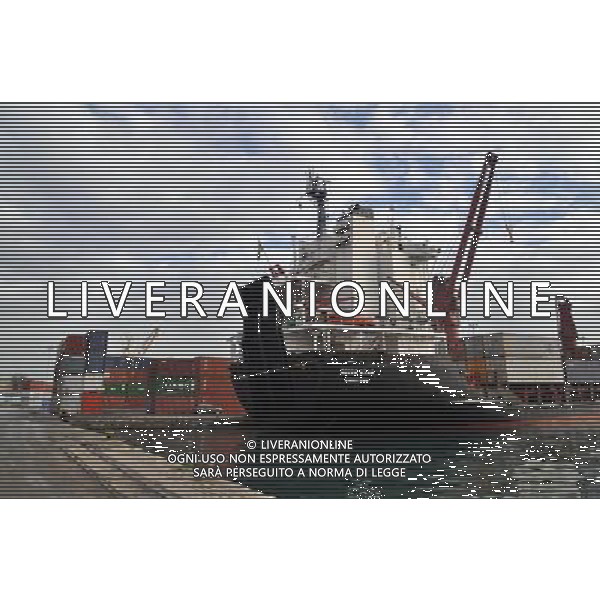 (101130) -- ALGIERS, Nov. 30, 2010 () -- A ship docks at the Port of Algiers in northern Algeria, Nov. 30, 2010. The Port of Algiers is one of the most important seaports in North Africa, and it is an important economic, financial, and commercial center for Algeria. (/Mohamed Kadri) (zw) AG. ALDO LIVERANI SAS ITALY ONLY