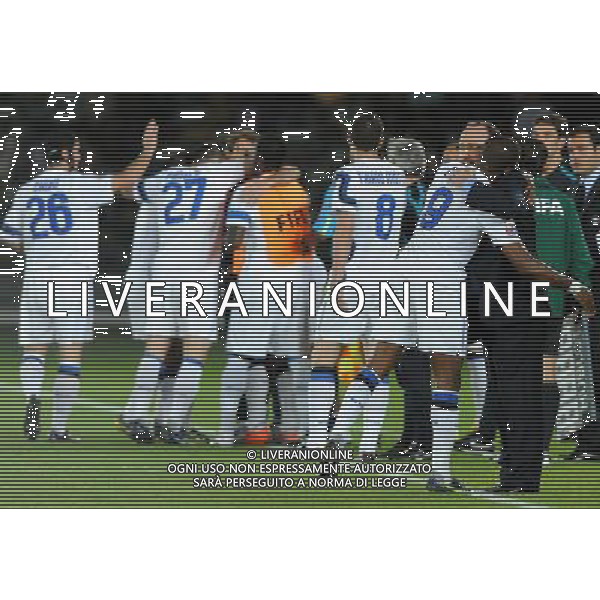 FIFA Club World Cup UAE 2010 Match #5 Abu Dhabi (Emirati Arabi) Zayed Sports City - 15.12.2010 Seongnam Ilhwa FC- FC Inter Nella Foto:abbraccio eto\'o benitez /Ph.Vitez-Ag. Aldo Liverani