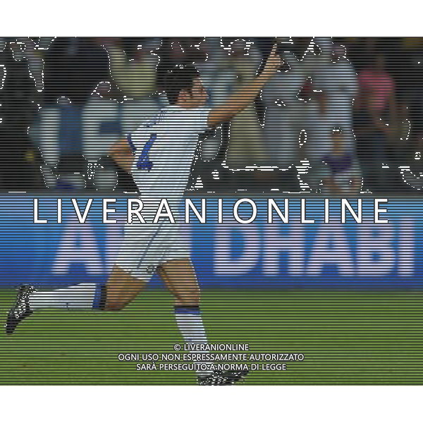 FIFA Club World Cup UAE 2010 Match #5 Abu Dhabi (Emirati Arabi) Zayed Sports City - 15.12.2010 Seongnam Ilhwa FC- FC Inter Nella Foto:zanetti esulta /Ph.Vitez-Ag. Aldo Liverani