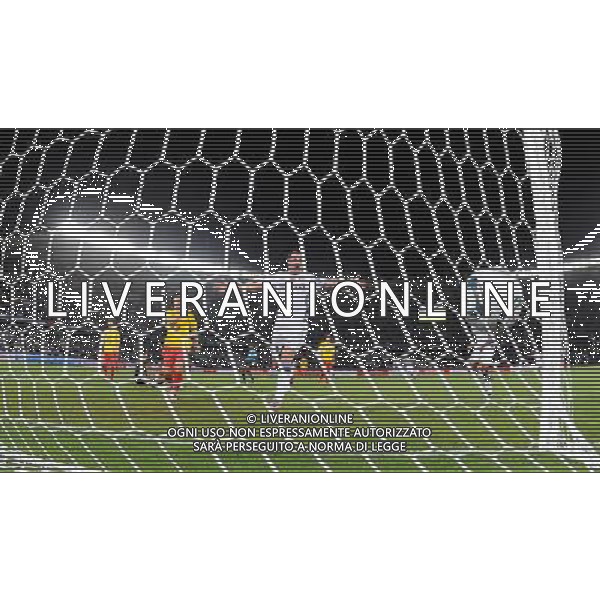 FIFA Club World Cup UAE 2010 Match #5 Abu Dhabi (Emirati Arabi) Zayed Sports City - 15.12.2010 Seongnam Ilhwa FC- FC Inter Nella Foto:zanetti gol /Ph.Vitez-Ag. Aldo Liverani