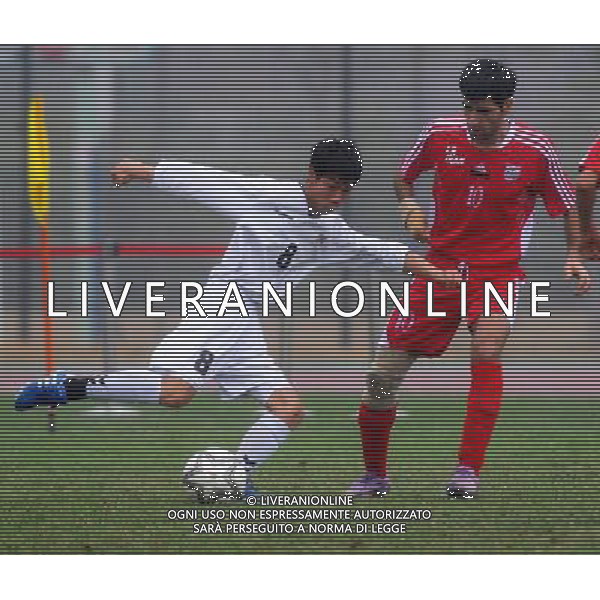 (101215) -- GUANGZHOU, Dec. 15, 2010 () -- Moon Jaesik (L) of South Korea controls the ball during the men\'s football 7-a-side first round match against Iran at the Guangzhou 2010 Asian Para Games in Guangzhou, south China\'s Guangdong Province, Dec. 15, 2010. (/Han Chunhao) AG. ALDO LIVERANI SAS ITALY ONLY