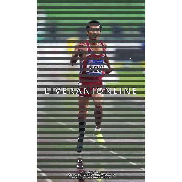 (101215) -- GUANGZHOU, Dec. 15, 2010 () -- Thailand\'s Somdee Wannagammiko competes during the men\'s 400m T44 semifinal of athletics competition at the Guangzhou 2010 Asian Para Games in Guangzhou, south China\'s Guangdong Province, Dec. 15, 2010. Somdee Wannagammiko entered the final with 1 minute 1.58 seconds. (/Chen Yehua) AG. ALDO LIVERANI SAS ITALY ONLY