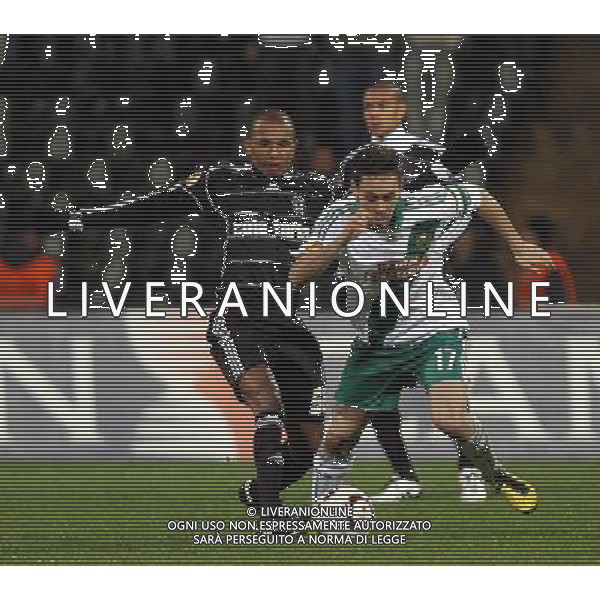 Euroleague Soccer match beetwen Besiktas and Rapid Vienna at Fiyapi Inonu Stadium in Istanbul, Turkey on December 15, 2010. Pictured: Veli Kavlak (R) of Rapid Vienna and Marco Aurelio (L) of Besiktas. BESIKTAS - RAPID VIENNA EUROPA LEAGUE CALCIO ©NEWSPIX/AG ALDO LIVERANI SAS - ITALY ONLY -