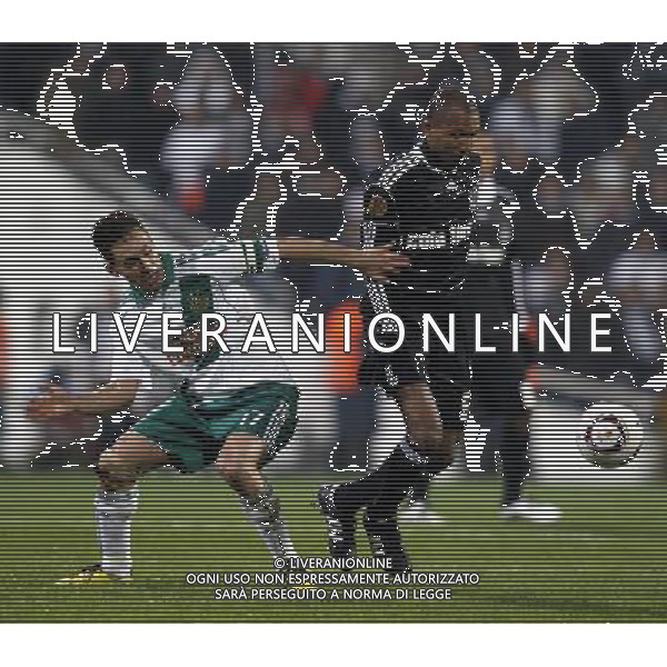 Euroleague Soccer match beetwen Besiktas and Rapid Vienna at Fiyapi Inonu Stadium in Istanbul, Turkey on December 15, 2010. Pictured: Veli Kavlak (L) of Rapid Vienna and Marco Aurelio (R) of Besiktas. BESIKTAS - RAPID VIENNA EUROPA LEAGUE CALCIO ©NEWSPIX/AG ALDO LIVERANI SAS - ITALY ONLY -