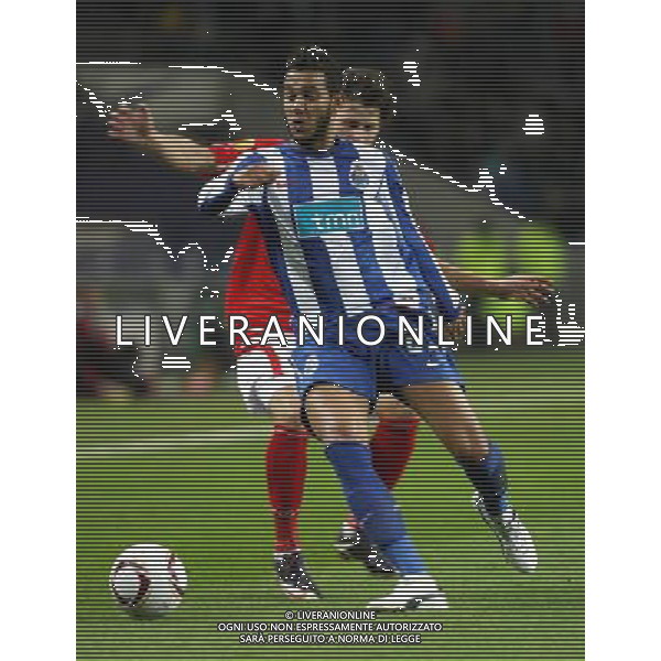 20101215: PORTO, PORTUGAL - FC Porto vs CSKA Sofia: UEFA Europa League 2010/2011 - Group Stage. NELLA FOTO Souza (Porto). PHOTO: Manuel Azevedo/CITYFILES/NEWSPIX.PL AG ALDO LIVERANI ONLY ITALY 