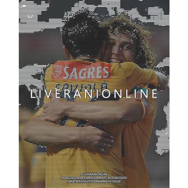 20101212: LISBON, PORTUGAL - SL Benfica vs SC Braga: Portuguese Cup 2010/2011. In picture: David Luiz and Javier Saviola (Benfica) celebrating goal. PHOTO: Alvaro Isidoro/CITYFILES/NEWSPIX.PL AG ALDO LIVERANI ONLY ITALY 