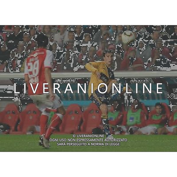 20101212: LISBON, PORTUGAL - SL Benfica vs SC Braga: Portuguese Cup 2010/2011. In picture: Nico Gaitan (Benfica). PHOTO: Alvaro Isidoro/CITYFILES/NEWSPIX.PL AG ALDO LIVERANI ONLY ITALY 