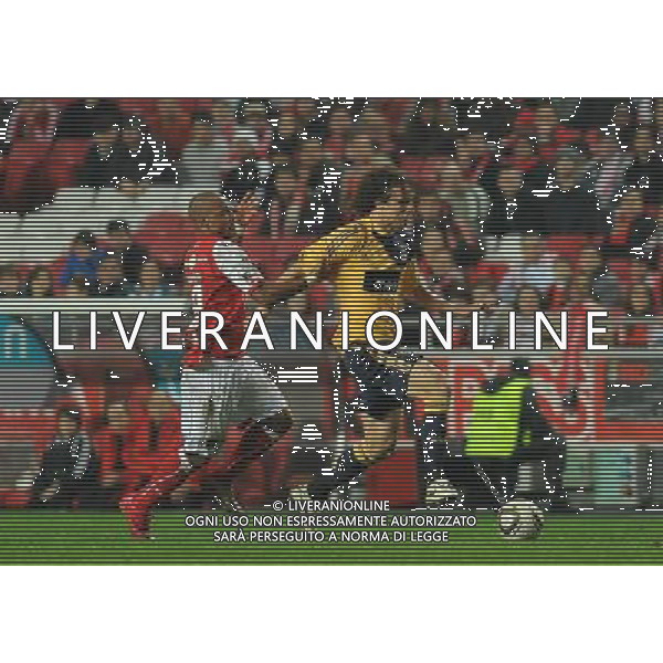 20101212: LISBON, PORTUGAL - SL Benfica vs SC Braga: Portuguese Cup 2010/2011. In picture: David Luiz (Benfica). PHOTO: Alvaro Isidoro/CITYFILES/NEWSPIX.PL AG ALDO LIVERANI ONLY ITALY 