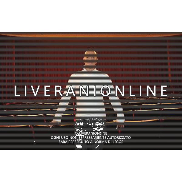 MILANO 16/12/2010 TEATRO MANZONI PRESENTAZIONE DEL MUSICAL: \'UN AMERICANO A PARIGI\' NELLA FOTO LUIGI MARTELLETTA COREOGRAFO FOTO ROMANO/AG ALDO LIVERANI