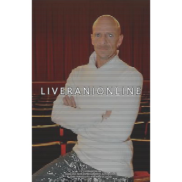 MILANO 16/12/2010 TEATRO MANZONI PRESENTAZIONE DEL MUSICAL: \'UN AMERICANO A PARIGI\' NELLA FOTO LUIGI MARTELLETTA COREOGRAFO FOTO ROMANO/AG ALDO LIVERANI