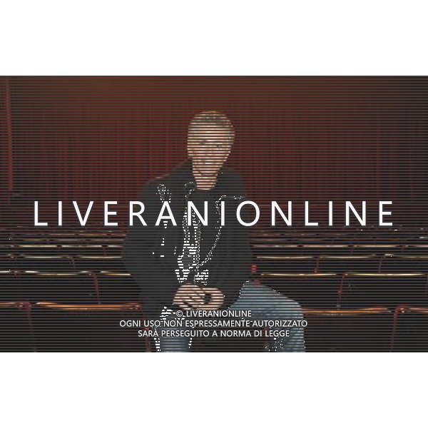 MILANO 16/12/2010 TEATRO MANZONI PRESENTAZIONE DEL MUSICAL: \'UN AMERICANO A PARIGI\' NELLA FOTO RAFFAELE PAGANINI FOTO ROMANO/AG ALDO LIVERANI