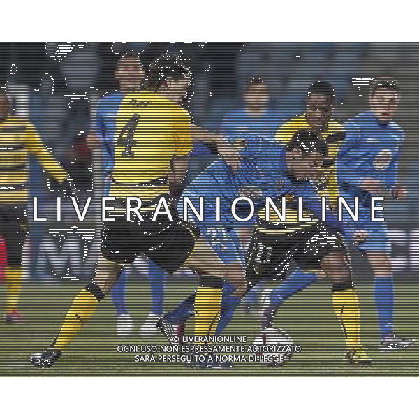 Getafe\'s Adrian Sardinero (c) and BSC Young Boys\' Alain Nef (l) and Thierry Doubai during UEFA Europe League match.December 16,2010. (ALTERPHOTOS/Acero) AG. ALDO LIVERANI SAS ITALY ONLY