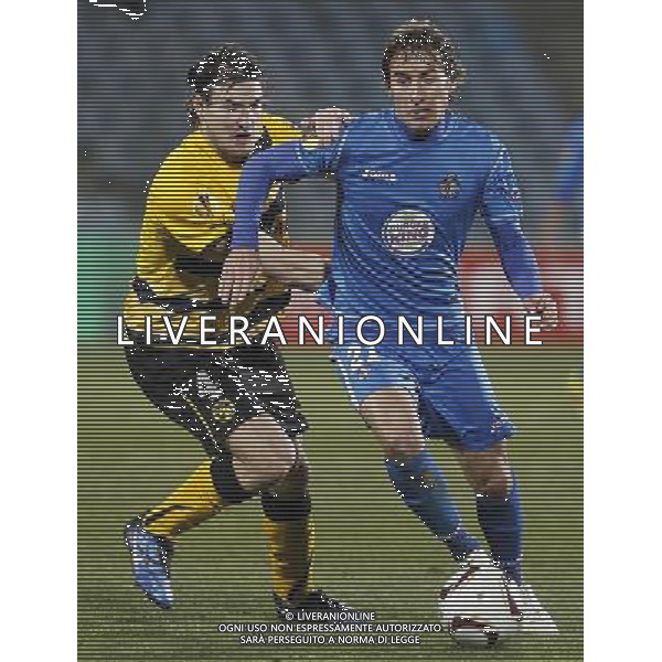 Getafe\'s Pedro Mosquera (r) and BSC Young Boys\' Alain Nef during UEFA Europe League match.December 16,2010. (ALTERPHOTOS/Acero) AG. ALDO LIVERANI SAS ITALY ONLY
