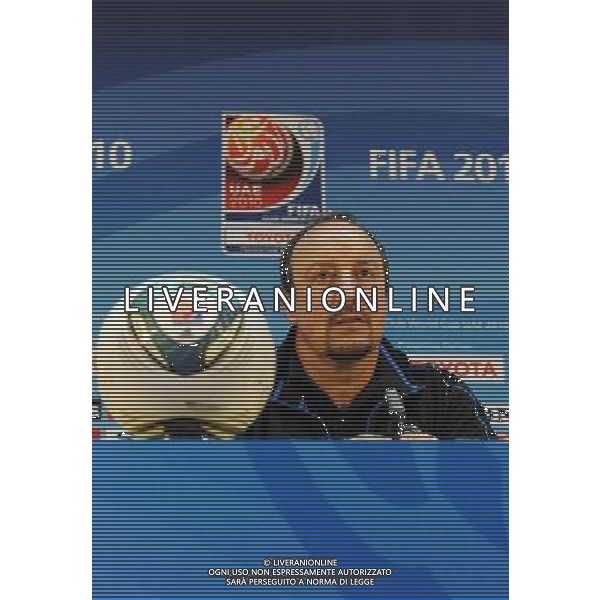 FIFA Club World Cup UAE 2010 Conferenza Stampa Abu Dhabi (Emirati Arabi) Zayed Sports City - 17.12.2010 Conferenza Stampa Nella Foto: Conferenza Stampa Rafael Benitez, Javier Zanetti,Luis Figo,Esteban Cambiasso /Ph.Vitez-Ag. Aldo Liverani