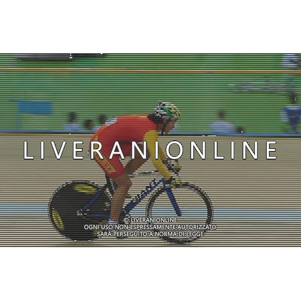 (101213) -- GUANGZHOU, Dec. 13, 2010 () -- Guo Qing of China competes during the mixed C1-5, M1KM\'W500M time trial final of cycling track competition at the Guangzhou 2010 Asian Para Games in Guangzhou, south China\'s Guangdong Province, on Dec. 13, 2010. Guo took the 15th place. (/Lu Hanxin) AG. ALDO LIVERANI SAS ITALY ONLY