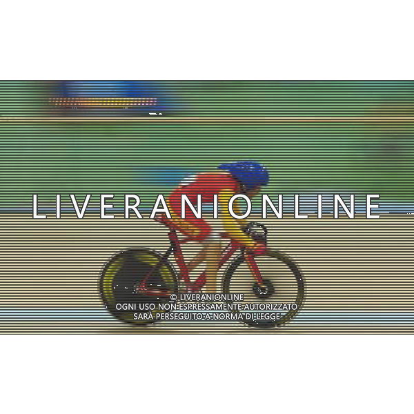 (101213) -- GUANGZHOU, Dec. 13, 2010 () -- Zhang Lu of China competes during the mixed C1-5, M1KM\'W500M time trial final of cycling track competition at the Guangzhou 2010 Asian Para Games in Guangzhou, south China\'s Guangdong Province, on Dec. 13, 2010. Zhang took the 18th place. (/Lu Hanxin) AG. ALDO LIVERANI SAS ITALY ONLY