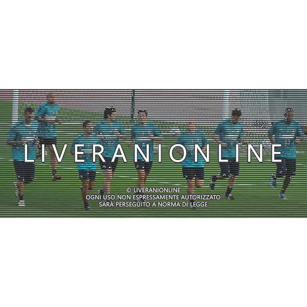 FIFA Club World Cup UAE 2010 Allenamento Abu Dhabi (Emirati Arabi) Army Pitch Stadium - 17.12.2010 Allenamento Nella Foto: Corsa del gruppo /Ph.Vitez-Ag. Aldo Liverani