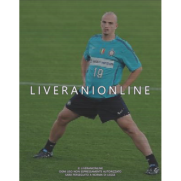 FIFA Club World Cup UAE 2010 Allenamento Abu Dhabi (Emirati Arabi) Army Pitch Stadium - 17.12.2010 Allenamento Nella Foto: Esteban Cambiasso /Ph.Vitez-Ag. Aldo Liverani