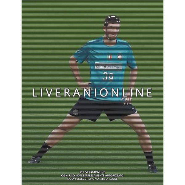 FIFA Club World Cup UAE 2010 Allenamento Abu Dhabi (Emirati Arabi) Army Pitch Stadium - 17.12.2010 Allenamento Nella Foto: Davide Santon /Ph.Vitez-Ag. Aldo Liverani