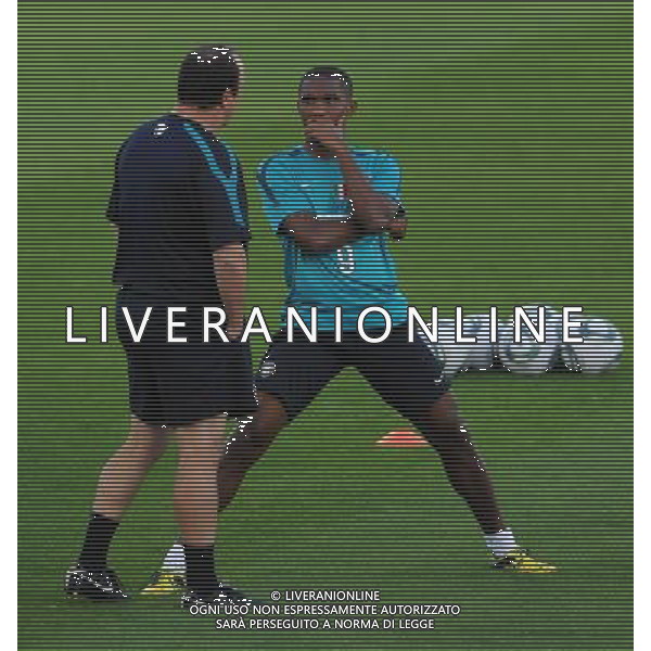 FIFA Club World Cup UAE 2010 Allenamento Abu Dhabi (Emirati Arabi) Army Pitch Stadium - 17.12.2010 Allenamento Nella Foto: Benitez parla con Eto\'o /Ph.Vitez-Ag. Aldo Liverani