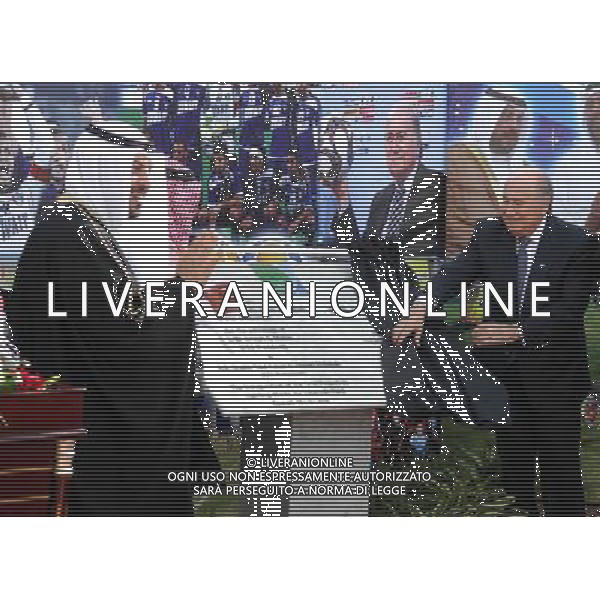 (101216) -- KUWAIT, Dec. 16, 2010 () -- FIFA President Sepp Blatter (R) and Kuwait Football Association President Sheikh Talal Al-Fahad attend the inauguration of the Goal Project 1 Lighting Works for the Udaliyah field in Kuwait City December 15, 2010. (/Noufal Ibarahim) - Xinhua/Photoshot - Ag. Aldo Liverani sas ITALY ONLY SEPP BLATTER, PRESIDENTE DELLA FIFA, IN VISITA IN KUWAIT