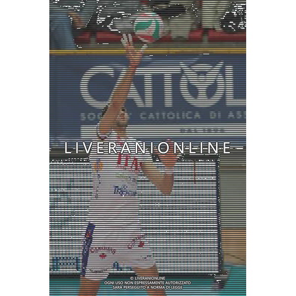 VERONA 11/12/2010 VOLLEY SERIE A 1 MARMI LANZA VERONA - ITAS DIATEC TRENTINO NELLA FOTO:JUANTORENA OSMANY FOTO PAOLA GARBUIO/AG.ALDO LIVERANI