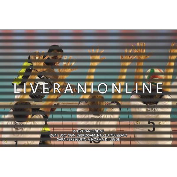 Roma - 06/11/2010 - PalaTiziano - Regular Season A1 Volley 2010-2011 - M. Roma Volley vs Yoga ForlÒ - nella foto: Raydel Poey © Fabrizio Corradetti - ag. Aldo Liverani sas