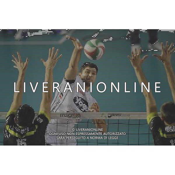 Roma - 06/11/2010 - PalaTiziano - Regular Season A1 Volley 2010-2011 - M. Roma Volley vs Yoga ForlÒ - nella foto: Guillermo Falasca © Fabrizio Corradetti - ag. Aldo Liverani sas