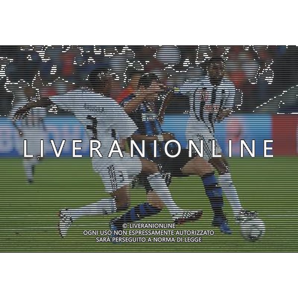 FIFA Club World Cup UAE 2010 Finale 1Á-2Á Posto Abu Dhabi (Emirati Arabi) Zayed Sports City - 18.12.2010 TP Mazembe Englebert-FC Inter Nella Foto: il gol di goran pandev /Ph.Vitez-Ag. Aldo Liverani