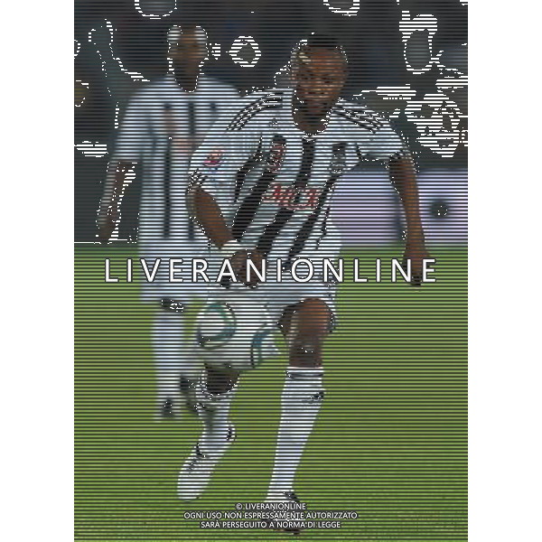 FIFA Club World Cup UAE 2010 Finale 1¡-2¡ Posto Abu Dhabi (Emirati Arabi) Zayed Sports City - 18.12.2010 TP Mazembe Englebert-FC Inter Nella Foto:Kiritcho Kasusula /Ph.Vitez-Ag. Aldo Liverani