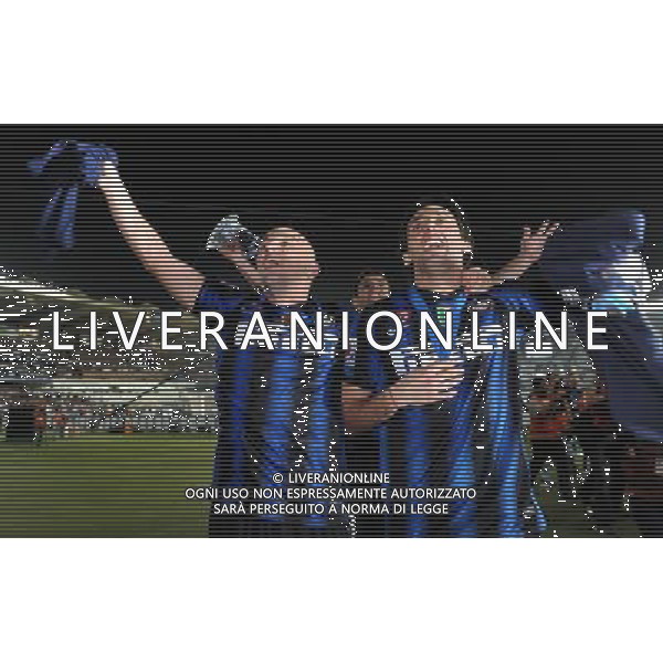 FIFA Club World Cup UAE 2010 Finale 1¡-2¡ Posto Abu Dhabi (Emirati Arabi) Zayed Sports City - 18.12.2010 TP Mazembe Englebert-FC Inter Nella Foto:Diego Milito-Esteban Cambiasso /Ph.Vitez-Ag. Aldo Liverani