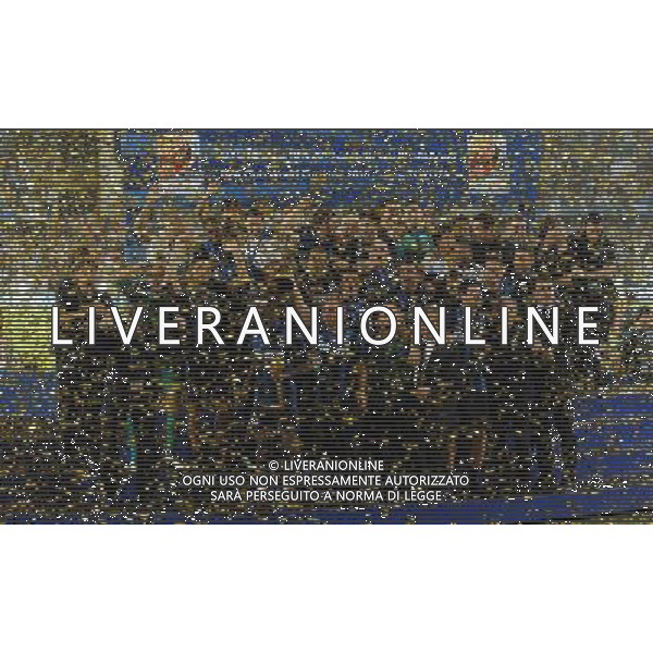 FIFA Club World Cup UAE 2010 Finale 1¡-2¡ Posto Abu Dhabi (Emirati Arabi) Zayed Sports City - 18.12.2010 TP Mazembe Englebert-FC Inter Nella Foto:Premiazione Javier Zanetti con la coppa intercontinentale /Ph.Vitez-Ag. Aldo Liverani