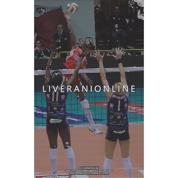 PAVIA 22/12/2010 PALARAVIZZA 15a EDIZIONE SUPER COPPA PALLAVOLO FEMMINILE SCAVOLINI VOLLEY PESARO Vs PIETRO CARNAGHI VILLA CORTESE NELLA FOTO DESTINEE HOOKER FOTO ROMANO/AG ALDO LIVERANI