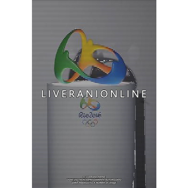 (110101) -- RIO DE JANEIRO, Jan. 1, 2011 () -- Photo taken on Dec. 31, 2010 shows the new launched Rio 2016 Olympic Games Emblem in Rio De Janeiro. Rio 2016 Olympic Games Emblem was launched on Friday. (/Song Weiwei) ©photoshot/Agenzia Aldo Liverani Sas - ITALY ONLY - Conferenza stampa al Copacabana Palace di Rio de Janeiro, Brasile per la presentazione ufficiale del simbolo, logo dei Giochi Olimpici, Olimpiadi di Rio 2016, 31 dicembre 2010.
