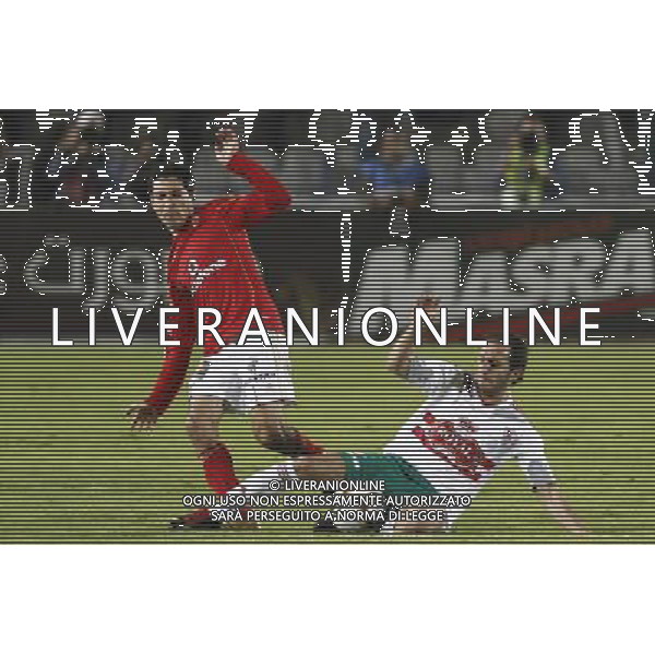 EGITTO , Cairo, December 31, 2010 CALCIO EGIZIANO Al-Zamalek VS Al-Ahly NELLA FOTO : Mohamed Abdel-Shafy (R) IN CONTRASTO CON Ahmed Fathy (L) AG. ALDO LIVERANI SAS ITALY ONLY *** Local Caption ***