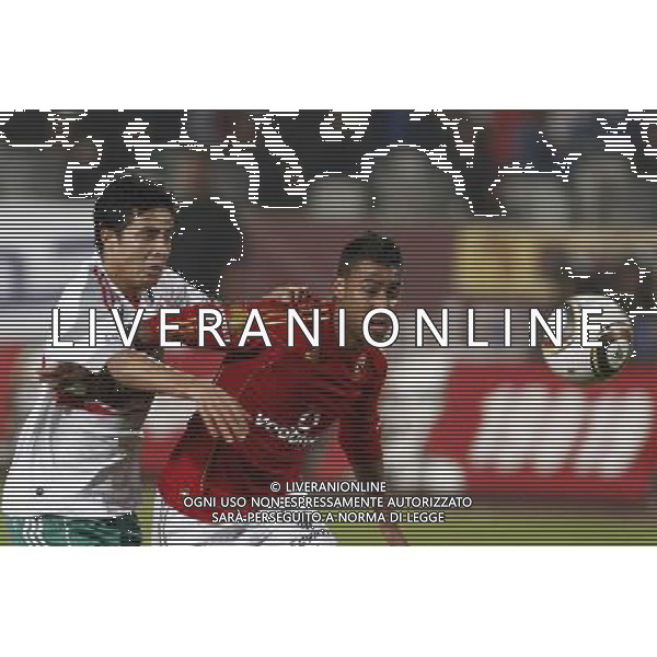 EGITTO , Cairo, December 31, 2010 CALCIO EGIZIANO Al-Zamalek VS Al-Ahly NELLA FOTO : Amr El-Safty in contrasto con Mohamed Talaat AG. ALDO LIVERANI SAS ITALY ONLY *** Local Caption ***