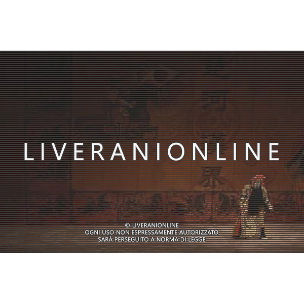 PECHINO, 4 gennaio 2011 () - Performers dell\'Opera di Pechino, Addio mia concubina a Pechino, capitale della Cina, 3 gennaio 2011. L\'opera racconta la morte di Xiang Yu, il sedicente \'Hegemon-re di Chu occidentale\' che ha combattuto per l\'unificazione della Cina Liu Bang, l\'eventuale fondatore della dinastia Han. AG. ALDO LIVERANI SAS ITALY ONLY 