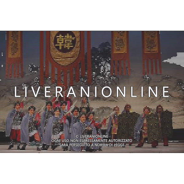 PECHINO, 4 gennaio 2011 () - Performers dell\'Opera di Pechino, Addio mia concubina a Pechino, capitale della Cina, 3 gennaio 2011. L\'opera racconta la morte di Xiang Yu, il sedicente \'Hegemon-re di Chu occidentale\' che ha combattuto per l\'unificazione della Cina Liu Bang, l\'eventuale fondatore della dinastia Han. AG. ALDO LIVERANI SAS ITALY ONLY 