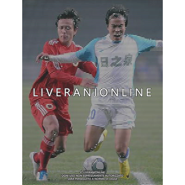 (110.104) - HONG KONG, 4 gen 2011 () - Zhu Cong (R) di Guangdong gareggia con Lo Kwan Yee di Hong Kong durante il match seconda tappa del 33 ¡ Guangdong-Hong Kong Cup tra Hong Kong e Guangdong a Hong Kong AG.ALDO LIVERANI SAS ITALY ONLY