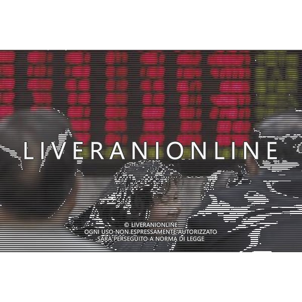 Xi\'an, 4 gennaio 2011 () - Scheda elettronica in una sala stock trading a Xi\'an, capitale della Cina nord-occidentale della provincia dello Shaanxi. Borsa Cinese Ag, aldoliverani sas Italy only