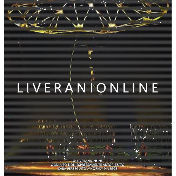 A performance of Cirque Du Soleil\'s new production \'Totem\' is pictured at the Royal Albert Hall in London, Great Britain on 4 January 2011. (FACUNDO ARRIZABALAGA) ©photoshot/Agenzia Aldo Liverani Sas - ITALY ONLY - Lo spettacolo \'Totem\' della nuova produzione del Cirque du Soleil alla Royal Albert Hall di Londra, in Gran Bretagna il 4 gennaio 2011.