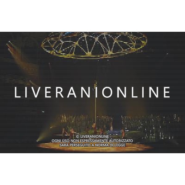 A performance of Cirque Du Soleil\'s new production \'Totem\' is pictured at the Royal Albert Hall in London, Great Britain on 4 January 2011. (FACUNDO ARRIZABALAGA) ©photoshot/Agenzia Aldo Liverani Sas - ITALY ONLY - Lo spettacolo \'Totem\' della nuova produzione del Cirque du Soleil alla Royal Albert Hall di Londra, in Gran Bretagna il 4 gennaio 2011.