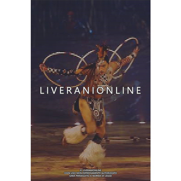 A performance of Cirque Du Soleil\'s new production \'Totem\' is pictured at the Royal Albert Hall in London, Great Britain on 4 January 2011. (FACUNDO ARRIZABALAGA) ©photoshot/Agenzia Aldo Liverani Sas - ITALY ONLY - Lo spettacolo \'Totem\' della nuova produzione del Cirque du Soleil alla Royal Albert Hall di Londra, in Gran Bretagna il 4 gennaio 2011.