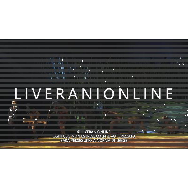 A performance of Cirque Du Soleil\'s new production \'Totem\' is pictured at the Royal Albert Hall in London, Great Britain on 4 January 2011. (FACUNDO ARRIZABALAGA) ©photoshot/Agenzia Aldo Liverani Sas - ITALY ONLY - Lo spettacolo \'Totem\' della nuova produzione del Cirque du Soleil alla Royal Albert Hall di Londra, in Gran Bretagna il 4 gennaio 2011.
