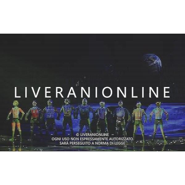 A performance of Cirque Du Soleil\'s new production \'Totem\' is pictured at the Royal Albert Hall in London, Great Britain on 4 January 2011. (FACUNDO ARRIZABALAGA) ©photoshot/Agenzia Aldo Liverani Sas - ITALY ONLY - Lo spettacolo \'Totem\' della nuova produzione del Cirque du Soleil alla Royal Albert Hall di Londra, in Gran Bretagna il 4 gennaio 2011.